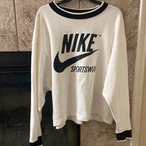 vintage nike pullover crewneck